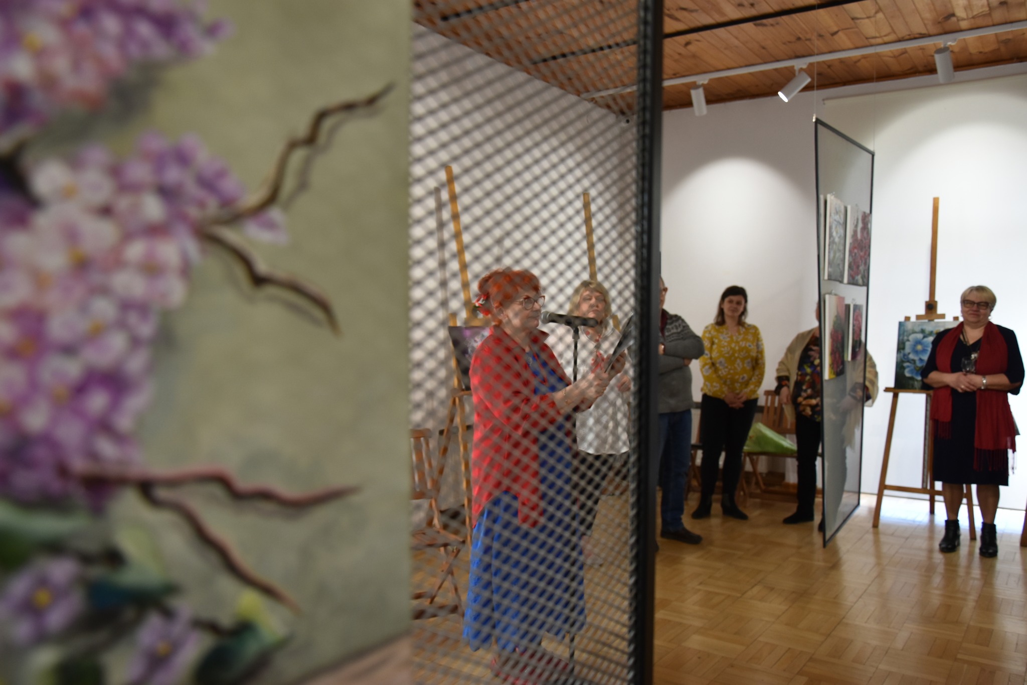 Malwy, róże, fiołki... - Wernisaż wystawy Barbary Harasim